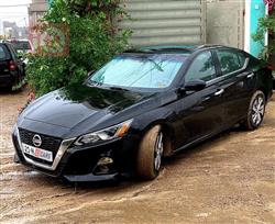 نيسان ألتيما